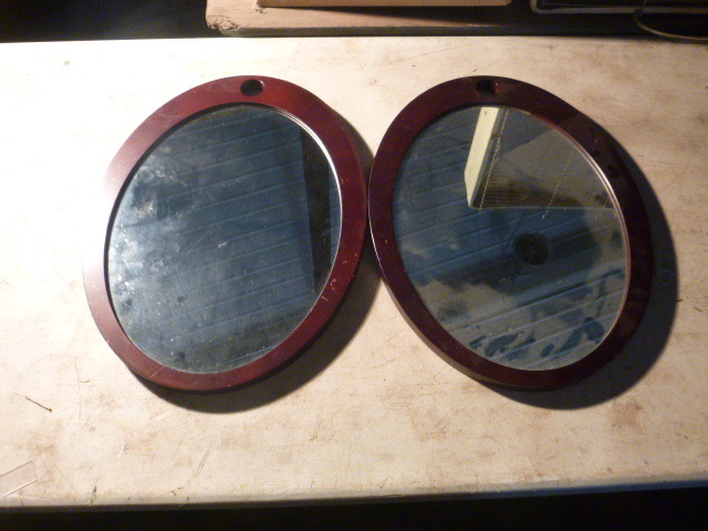 lot 107 image: 2 Round Framed Mirrors