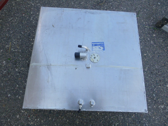 lot 210 image: RDS Gas Tank