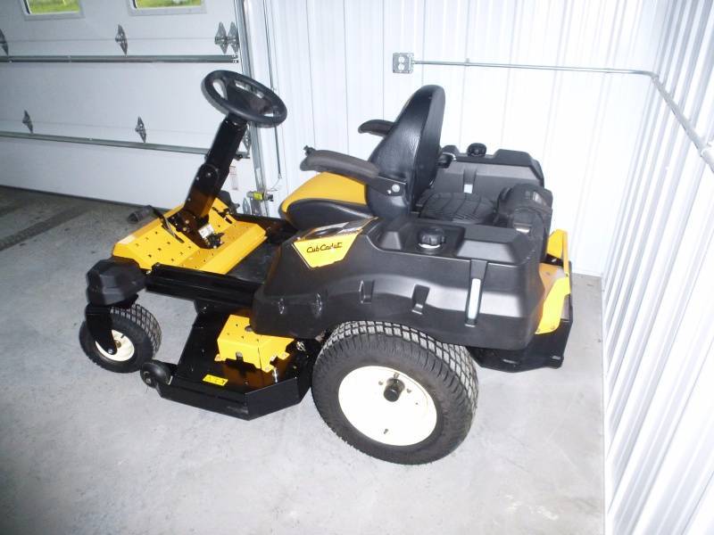 2015 Cub Cadet ZT730 Commercial Mower