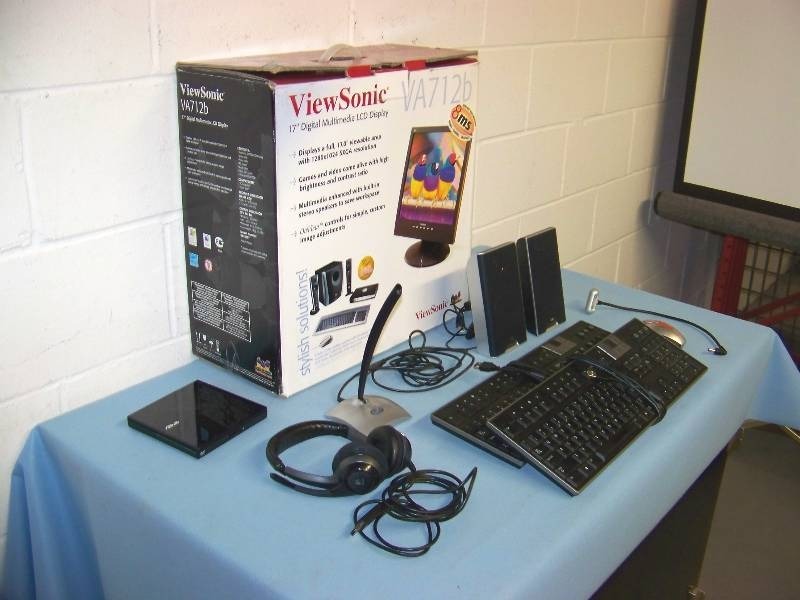 lot 26 image: Computer  PC Accessories
