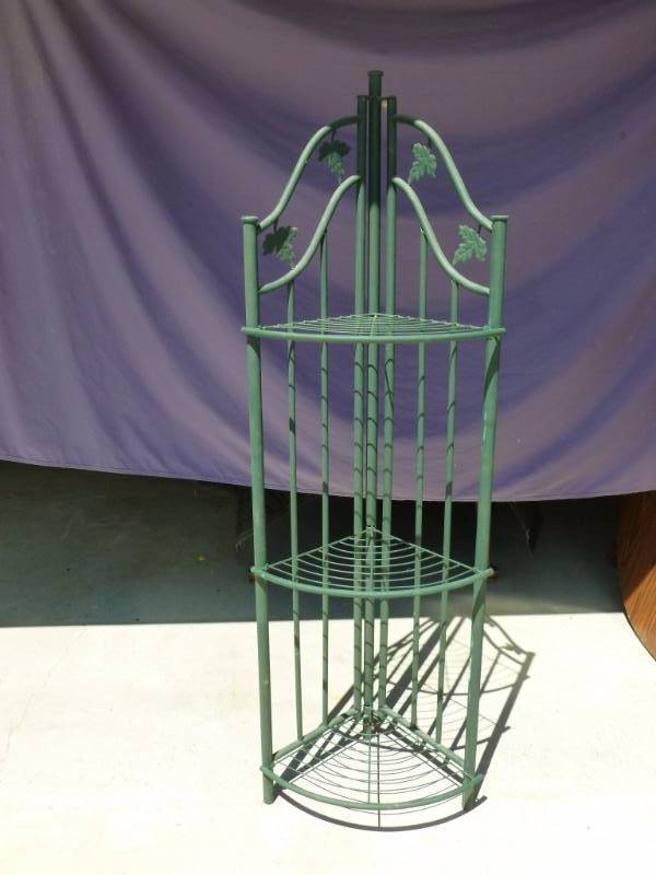 Metal Plant Stand