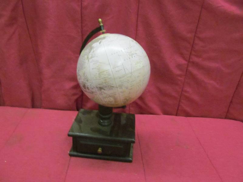 Globe