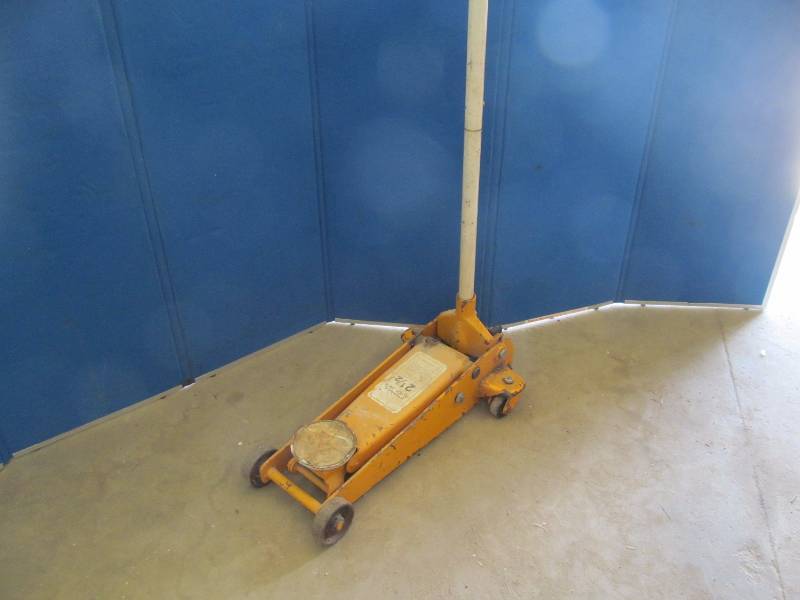 floor jack