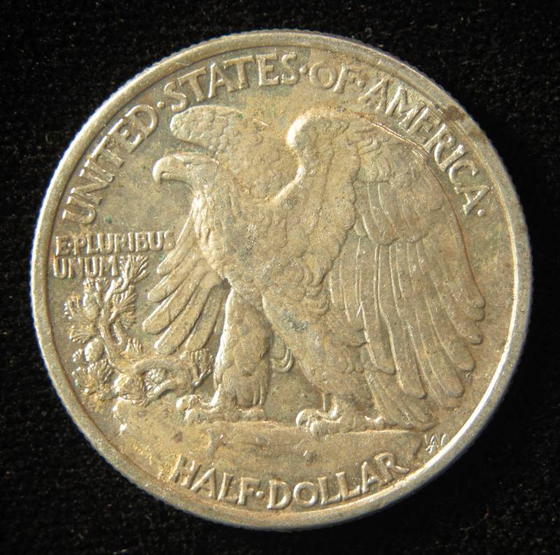 lot 12 image: 1943 WALKING LIBERTY SILVER HALF DOLLAR VF