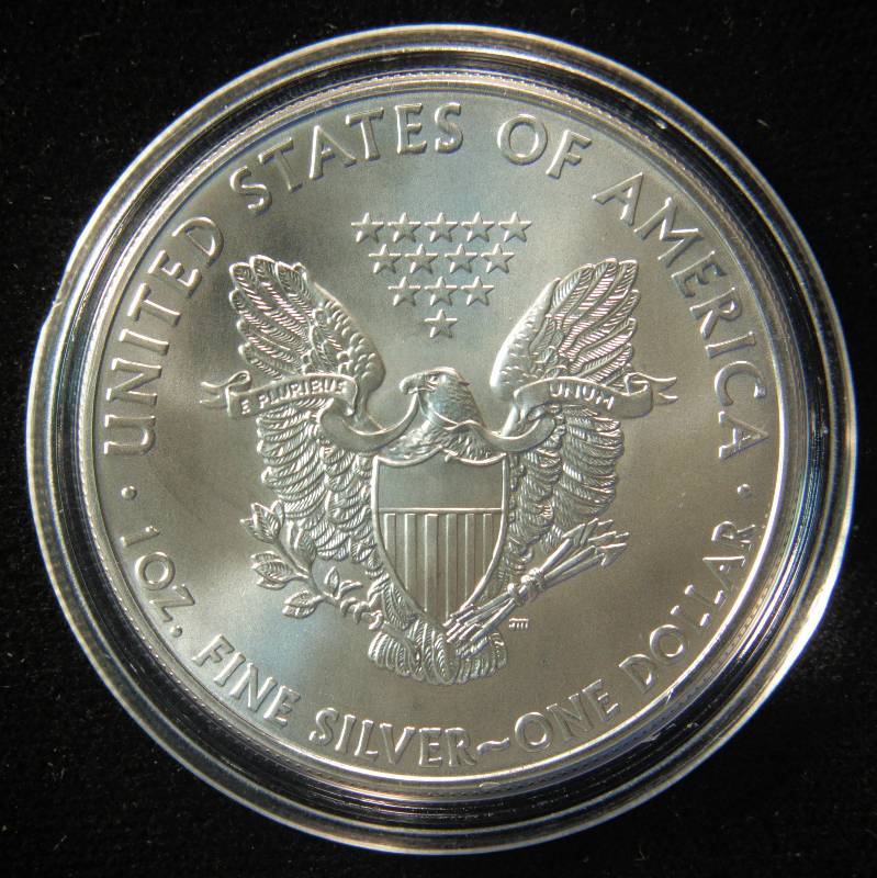lot 17 image: 2012 US SILVER EAGLE 1 Oz .999 FINE SILVER IN AIRTIGHT HOLDER