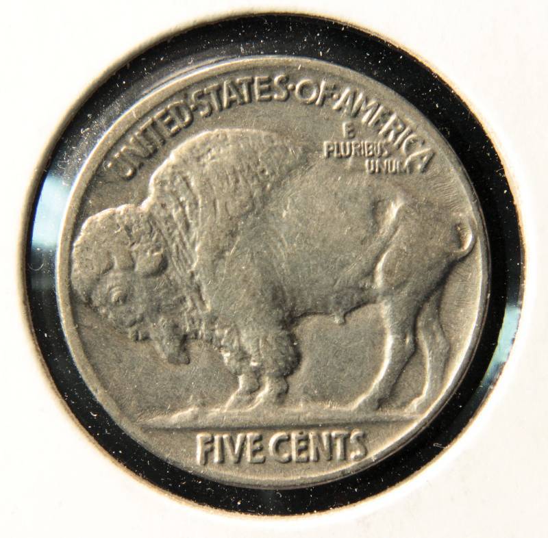 lot 52 image: 1936 BUFFALO NICKEL AU