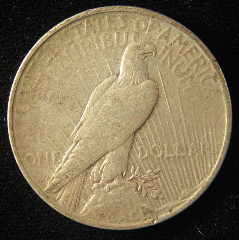 lot 81 image: 1926 D PEACE SILVER DOLLAR FINE