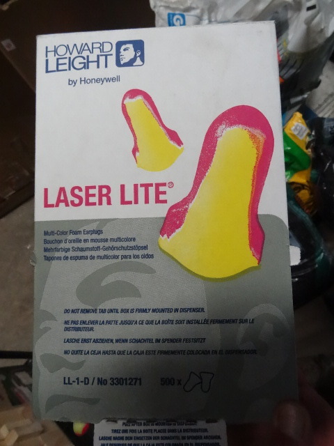 New box of Howard Leight brand by H...