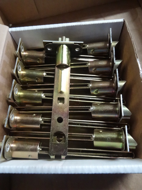 New quantity 11 door latches Kwikse...