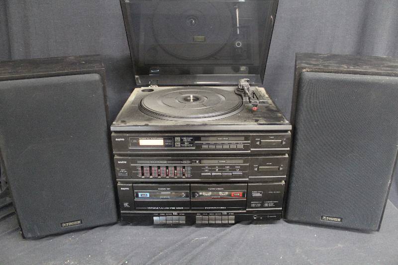 lot 4 image: Stereo