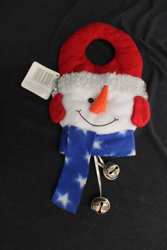 lot 14 image: Christmas Door Knob Hanger
