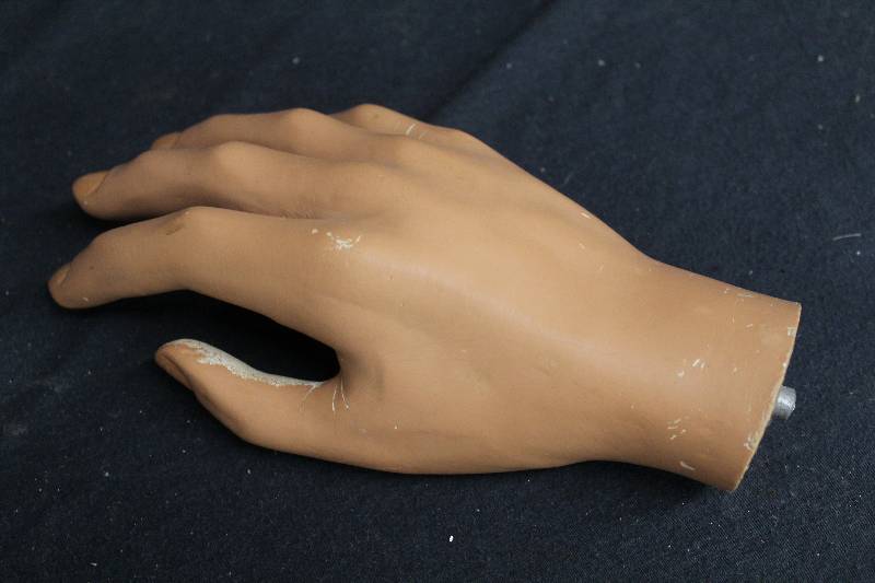 lot 42 image: Mannequin Hand