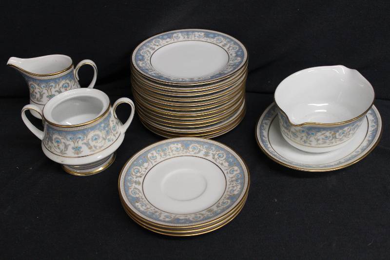lot 46 image: China