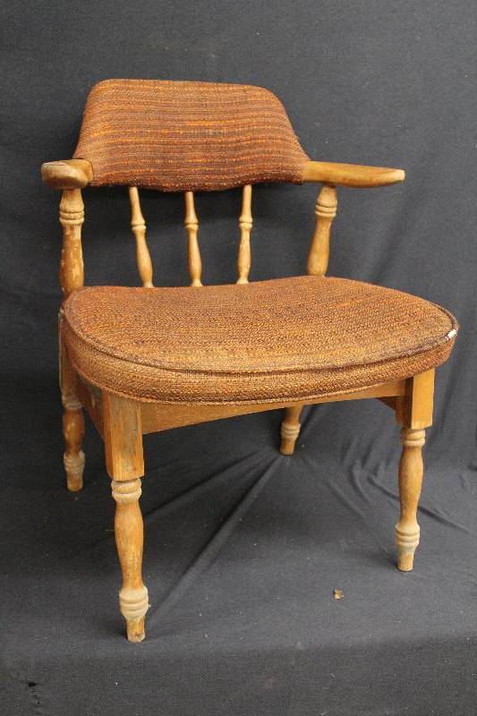 lot 50 image: Vintage Chair