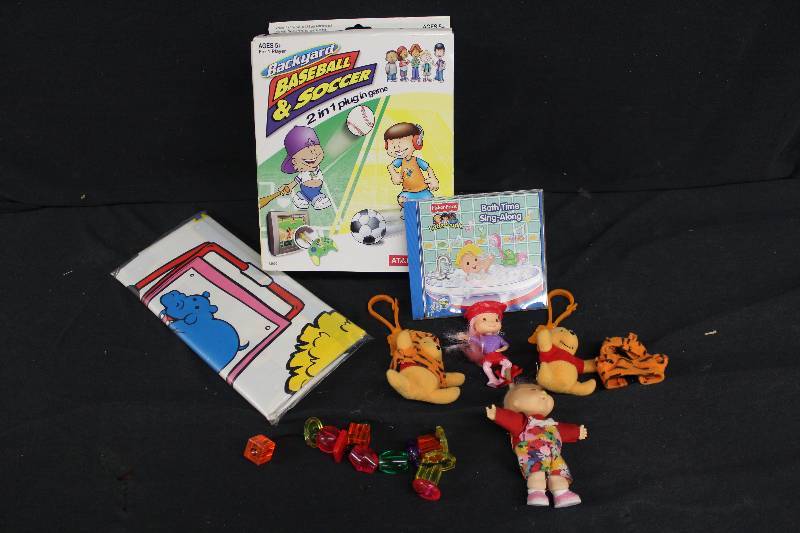 lot 81 image: Childrens Items