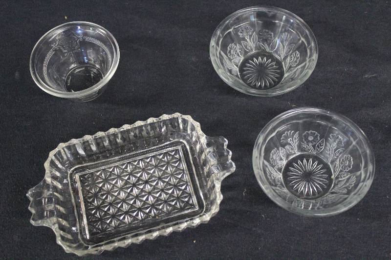 lot 118 image: Dessert Bowls