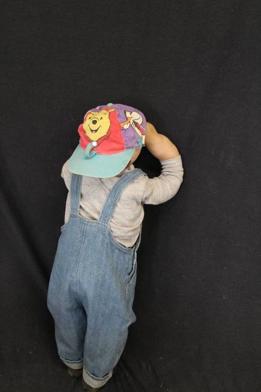 lot 125 image: Hide n Seek Boy