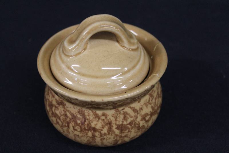 lot 157 image: Sugar Dish
