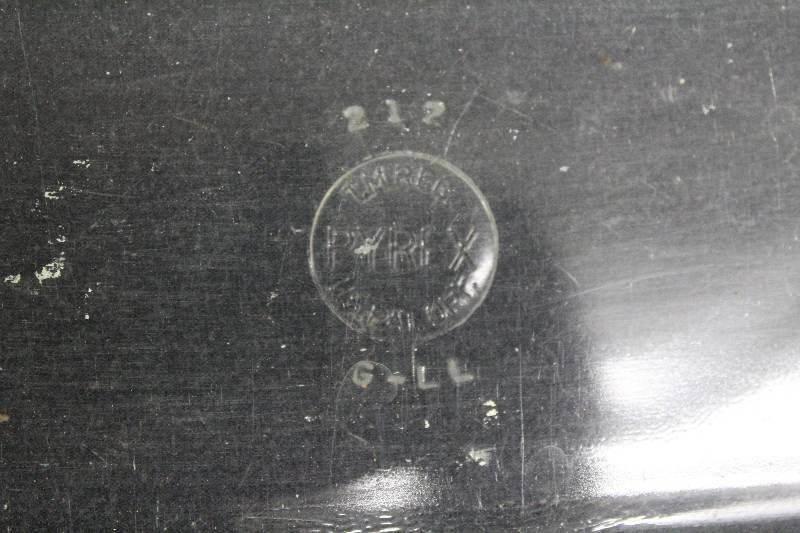 lot 190 image: Loaf Pans