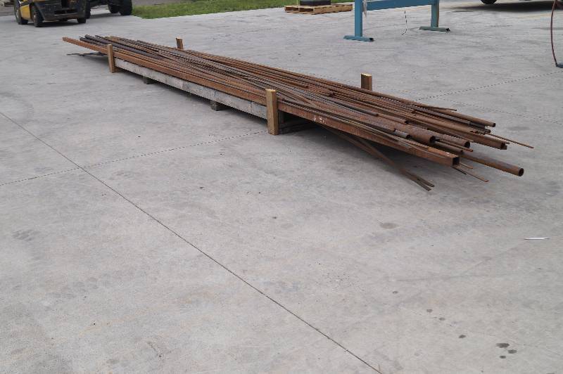 lot 2 image: Steel