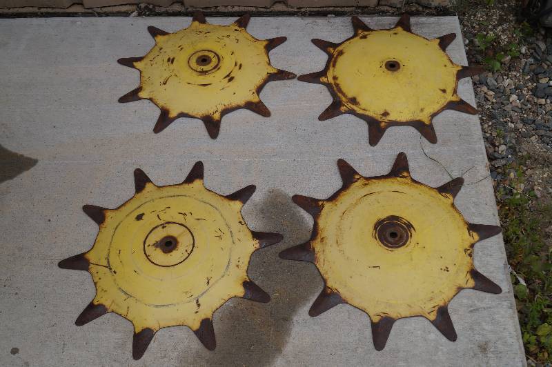lot 4 image: Steel Disks