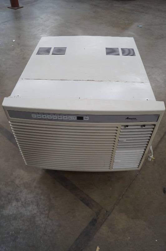 lot 8 image: Air Conditioner