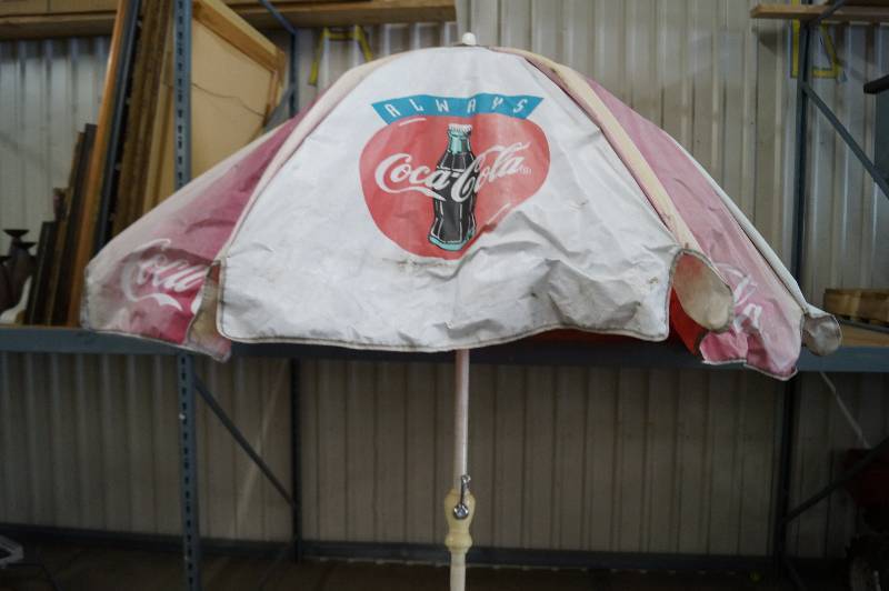 lot 24 image: Coca-Cola Umbrella