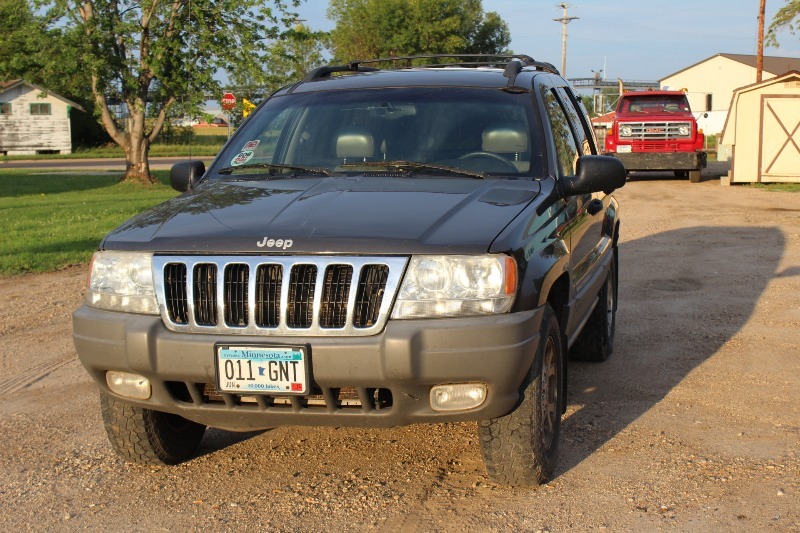 1999 Jeep Grand Cherokee Laredo