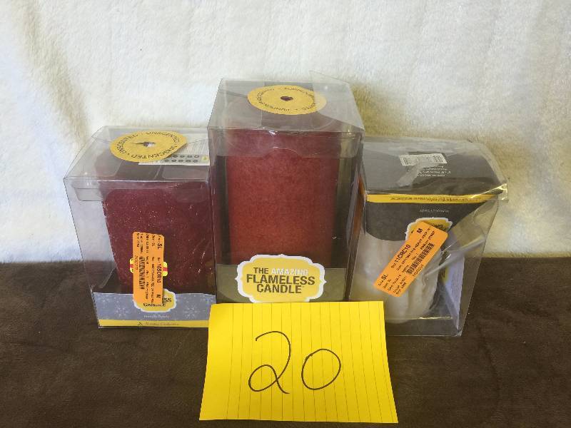 Lot of flameless candles