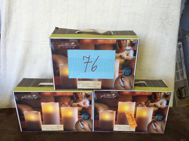 Lot of flameless candles
