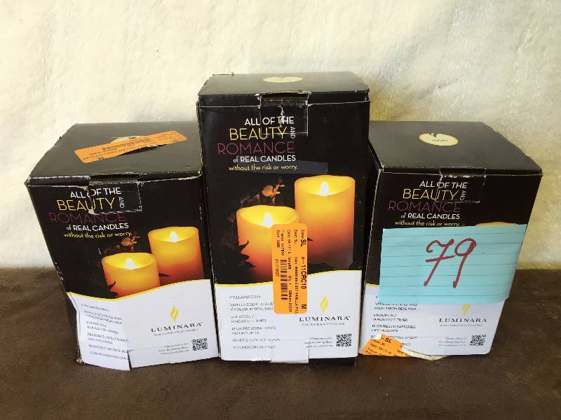 Lot of flameless candles