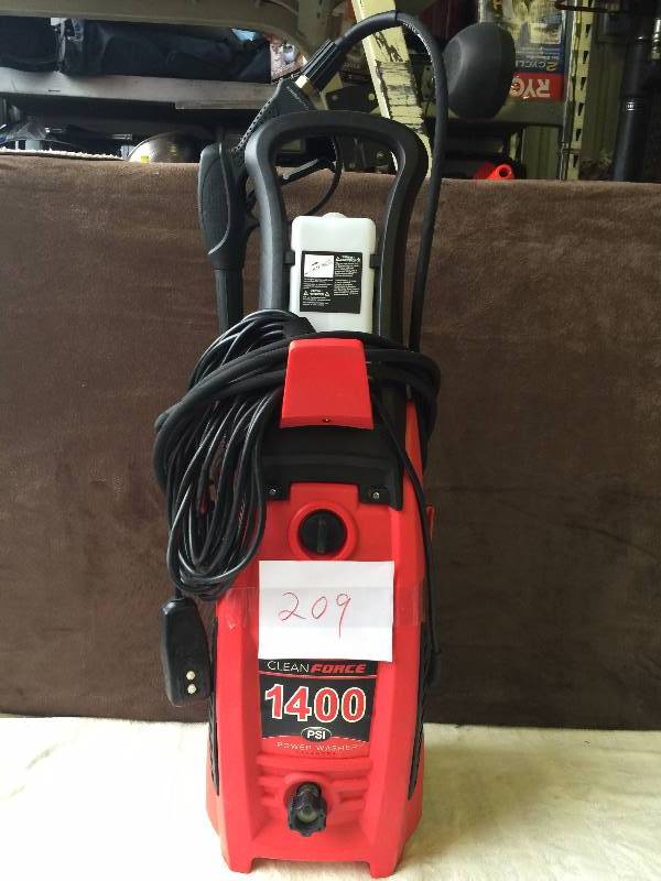 Clean Force 1400 PSI Preassure Washer