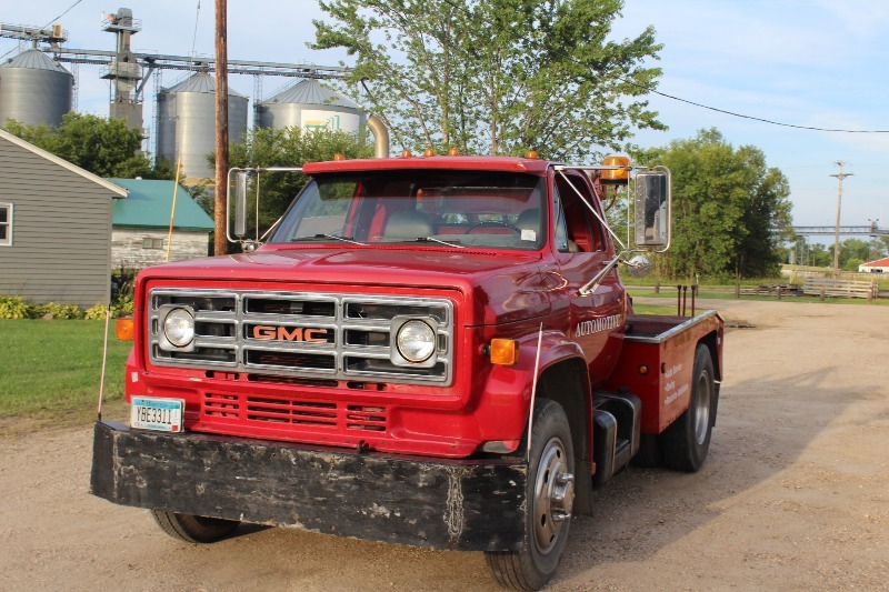 1982 GMC Wrecker Tow Truck