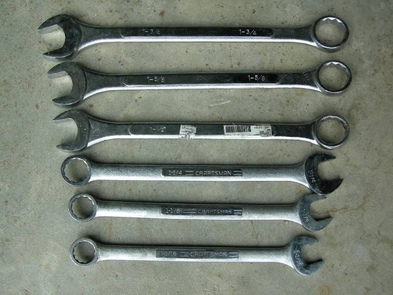 lot 52 image: Large combination wrenches