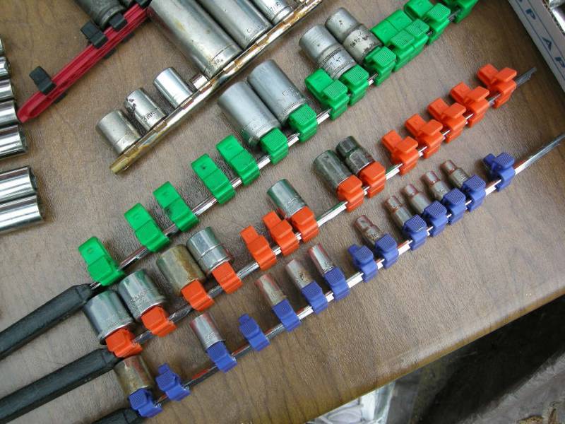 lot 61 image: Large group sockets