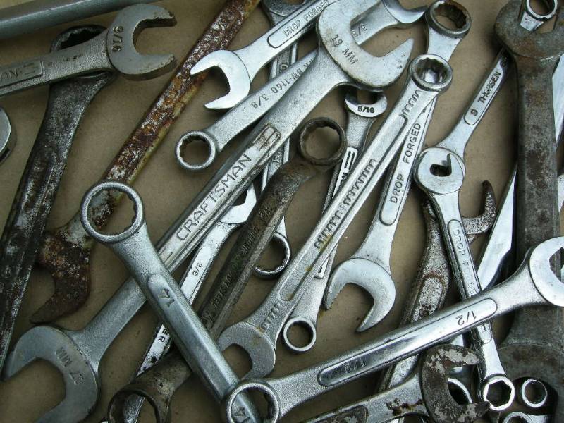 lot 72 image: Group wrenches