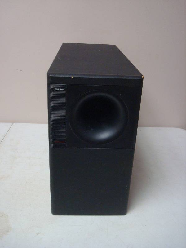 lot 5 image: Bose Sub Woofer Speaker