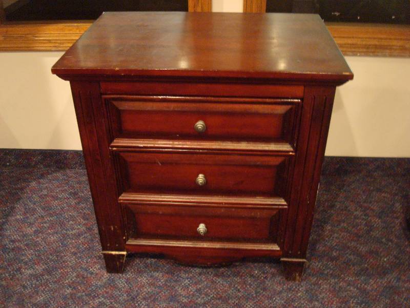 lot 13 image: Bedroom Night Stand, Some Wear, Solid