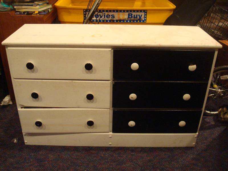 lot 14 image: Wood Dresser, Needs Some Rehab
