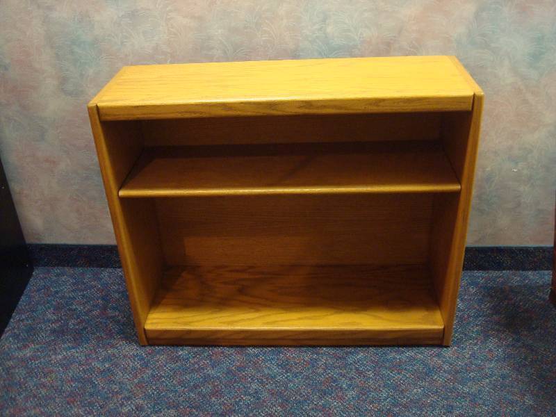 lot 19 image: Solid Wood Shelf