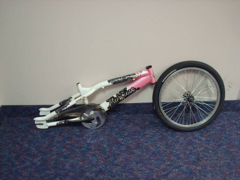 lot 32 image: Mongoose BMX Frame And Rim