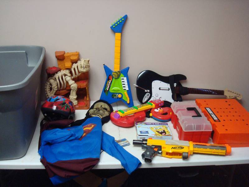 lot 87 image: Bin Filled With Kids Toys