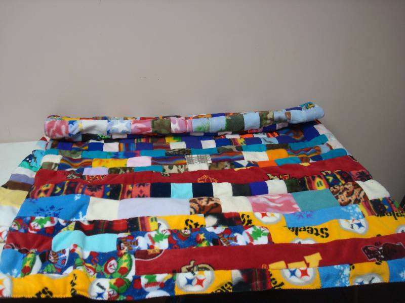 lot 93 image: Patchwork Quilt, Used