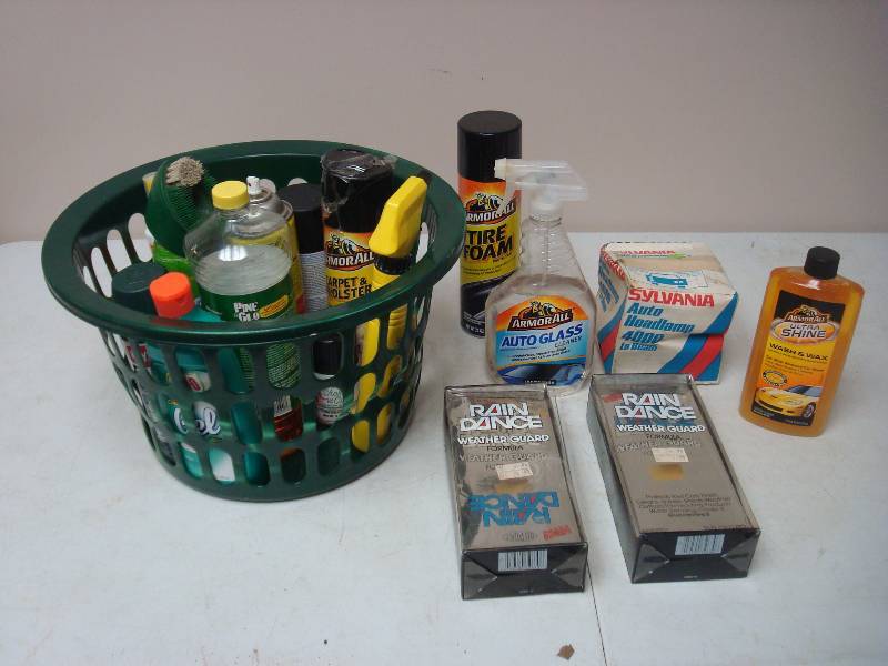 lot 111 image: Lot Of Cleaning Products, Some Car