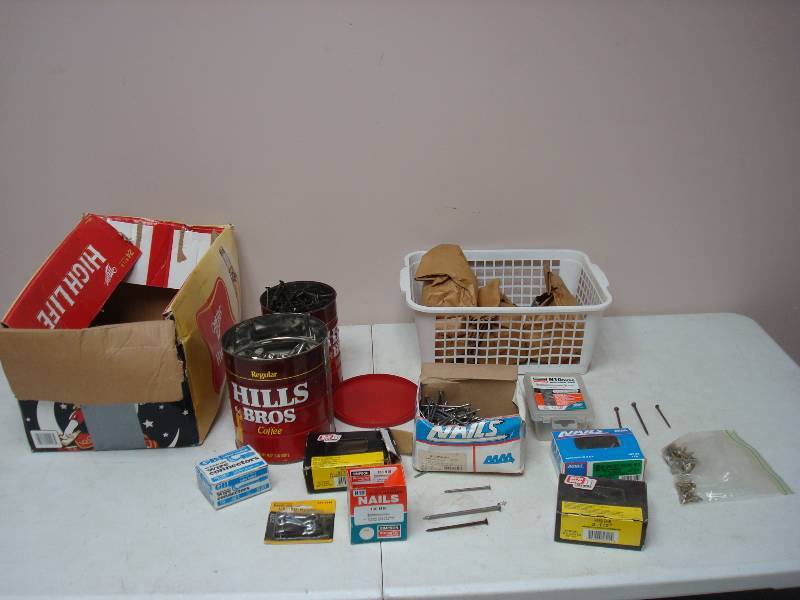 lot 113 image: Lot Of Different Size Nails