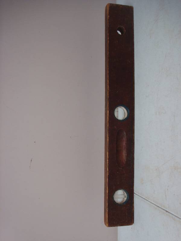 lot 114 image: Vintage Wood Leveler