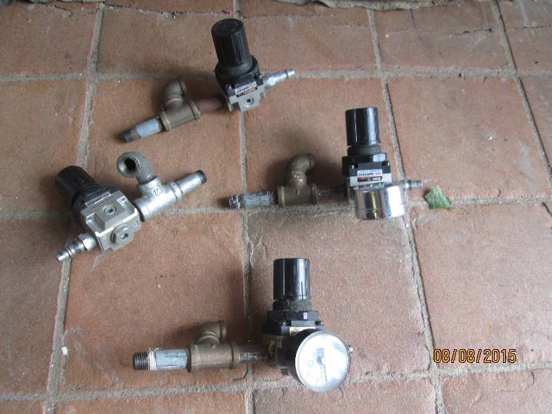 lot of 4 smc model mar2000 air regu...