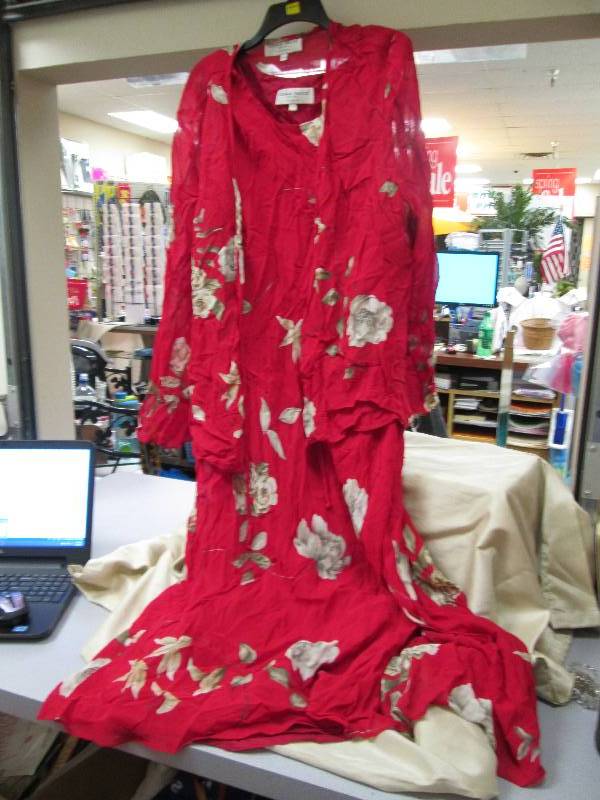 Donna Ricco New York Woman red and ...