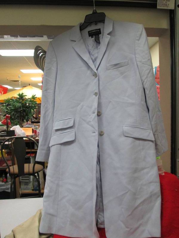 Liz Claiborne Classics light dress ...