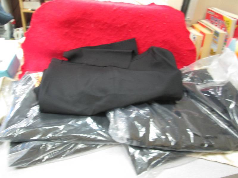 Qty 5 Cintas and Neil Allyn black d...